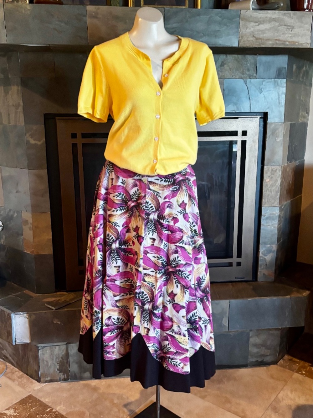 40s Abstract Bow Purple Yellow Black Rayon Full Skirt XS-S